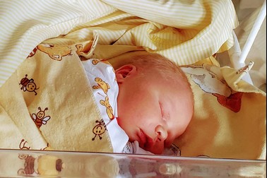 Staś - pierwsze dziecko urodzone w 2021 roku w Szpitalu Powiatowym w Jarocinie.