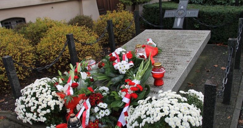 Obchody Narodowego Święta Niepodległości pod pomnikiem poległych w Powstaniu Wielkopolskim