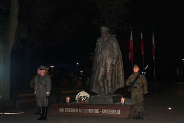 Capstrzyk w Parku im. mjr. Zbigniewa hr. Ostroroga-Gorzeńskiego